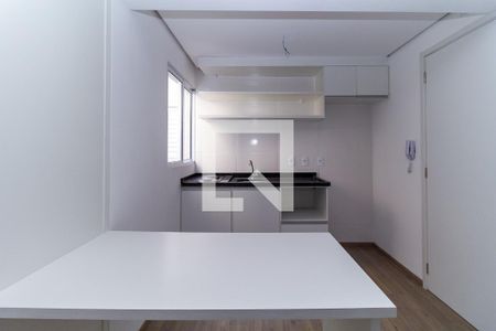 Cozinha de kitnet/studio para alugar com 1 quarto, 24m² em Jardim Independência, São Paulo
