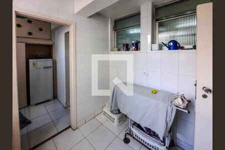 Apartamento à venda com 131m², 3 quartos e 1 vaga Apartamento à venda com 131m², 3 quartos e 1 vagaÁrea de Serviço