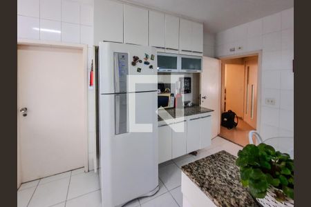 Apartamento à venda com 131m², 3 quartos e 1 vaga Apartamento à venda com 131m², 3 quartos e 1 vagaCozinha