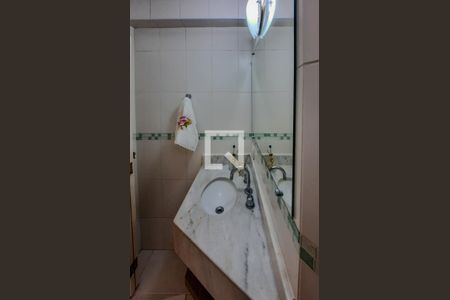 Apartamento à venda com 131m², 3 quartos e 1 vaga Apartamento à venda com 131m², 3 quartos e 1 vagaBanheiro