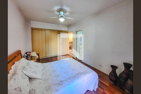 Apartamento à venda com 131m², 3 quartos e 1 vaga Apartamento à venda com 131m², 3 quartos e 1 vagaSuíte