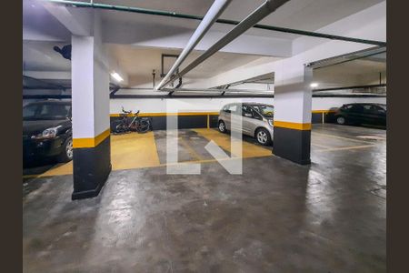 Apartamento à venda com 131m², 3 quartos e 1 vaga Apartamento à venda com 131m², 3 quartos e 1 vagaGaragem