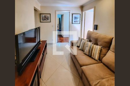 Apartamento à venda com 131m², 3 quartos e 1 vaga Apartamento à venda com 131m², 3 quartos e 1 vagaSala de TV
