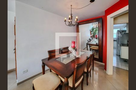 Apartamento à venda com 131m², 3 quartos e 1 vaga Apartamento à venda com 131m², 3 quartos e 1 vagaSala de Jantar