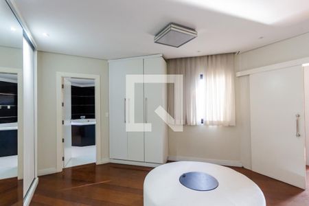 Apartamento à venda com 454m², 4 quartos e 4 vagasQuarto
