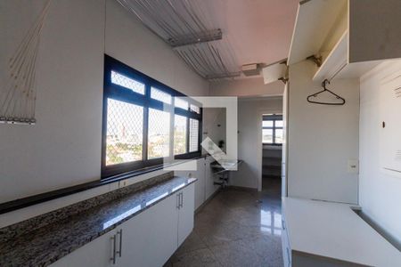 Apartamento à venda com 454m², 4 quartos e 4 vagasÁrea de serviço 