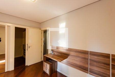 Apartamento à venda com 454m², 4 quartos e 4 vagasQuarto 