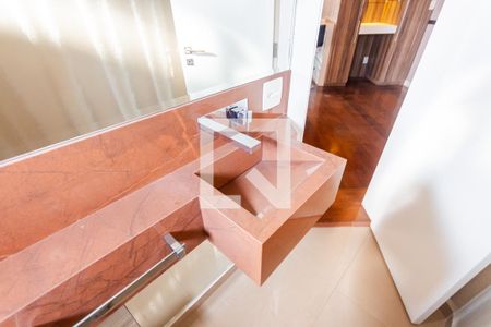 Apartamento à venda com 454m², 4 quartos e 4 vagasBanheiro