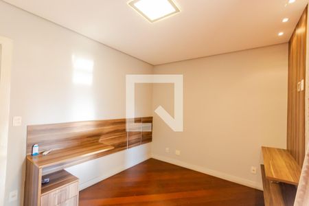 Apartamento à venda com 454m², 4 quartos e 4 vagasQuarto 