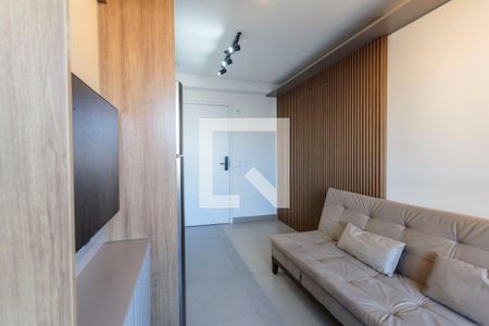 Sala de kitnet/studio para alugar com 1 quarto, 33m² em Indianópolis, São Paulo