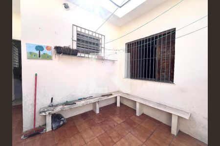 Casa à venda com 114m², 3 quartos e 2 vagasQuintal