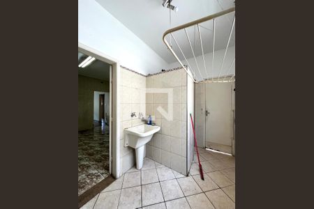 Casa à venda com 114m², 3 quartos e 2 vagasÁrea de Serviço