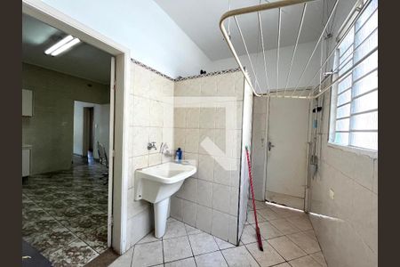 Casa à venda com 114m², 3 quartos e 2 vagasÁrea de Serviço