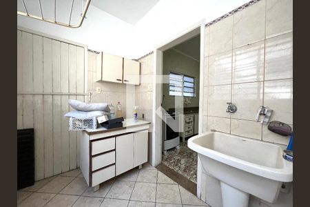 Casa à venda com 114m², 3 quartos e 2 vagasÁrea de Serviço