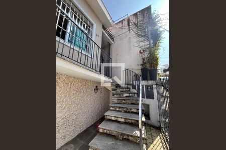 Casa à venda com 114m², 3 quartos e 2 vagasEntrada