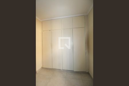 Casa à venda com 240m², 3 quartos e 2 vagasQuarto 3