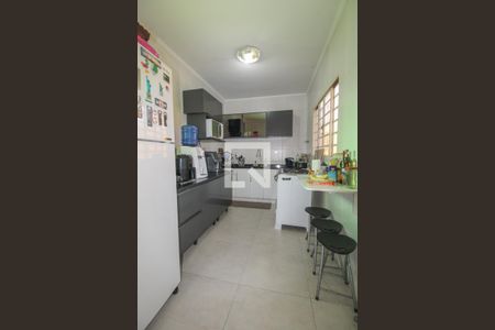 Casa à venda com 240m², 3 quartos e 2 vagasCozinha