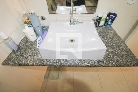 Casa à venda com 240m², 3 quartos e 2 vagasBanheiro 1