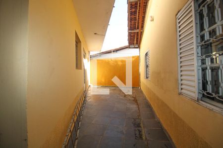 Casa à venda com 240m², 3 quartos e 2 vagasÁrea de serviço