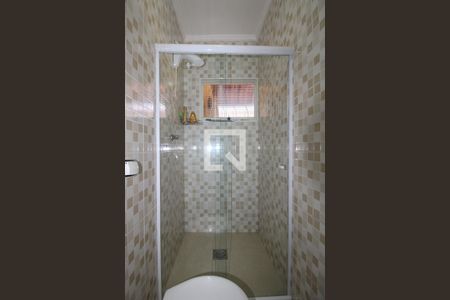 Casa à venda com 240m², 3 quartos e 2 vagasBanheiro 2