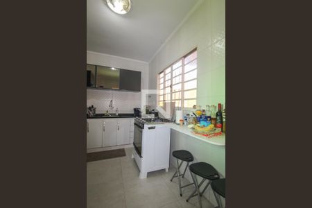 Casa à venda com 240m², 3 quartos e 2 vagasCozinha