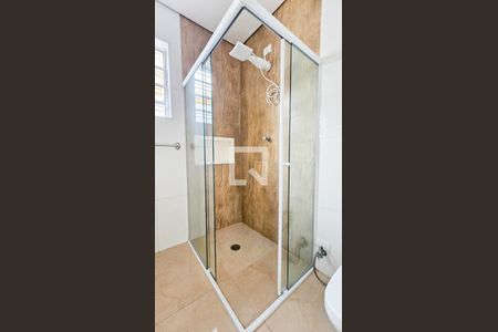 Casa para alugar com 200m², 4 quartos e 2 vagas Casa para alugar com 200m², 4 quartos e 2 vagasBanheiro 1
