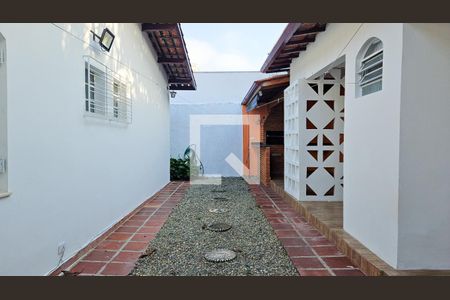 Casa para alugar com 200m², 4 quartos e 2 vagas Casa para alugar com 200m², 4 quartos e 2 vagasQuintal