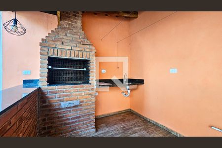 Churrasqueira de casa para alugar com 4 quartos, 200m² em Jardim Campo Grande, São Paulo
