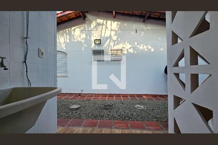 Casa para alugar com 200m², 4 quartos e 2 vagas Casa para alugar com 200m², 4 quartos e 2 vagasÁrea de Serviço