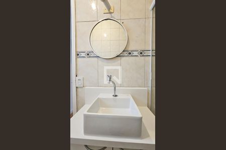 Casa para alugar com 200m², 4 quartos e 2 vagas Casa para alugar com 200m², 4 quartos e 2 vagasBanheiro da Suite 1