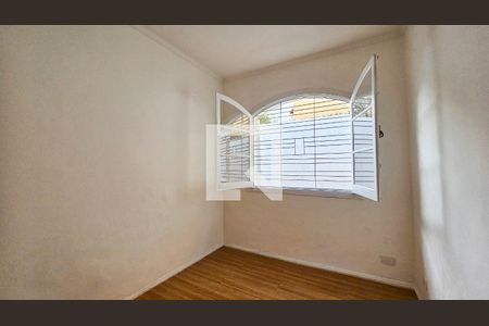 Casa para alugar com 200m², 4 quartos e 2 vagas Casa para alugar com 200m², 4 quartos e 2 vagasQuarto 1