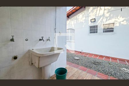 Casa para alugar com 200m², 4 quartos e 2 vagas Casa para alugar com 200m², 4 quartos e 2 vagasÁrea de Serviço