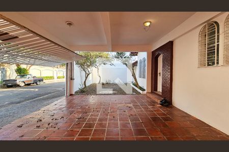 Casa para alugar com 200m², 4 quartos e 2 vagas Casa para alugar com 200m², 4 quartos e 2 vagasGaragem