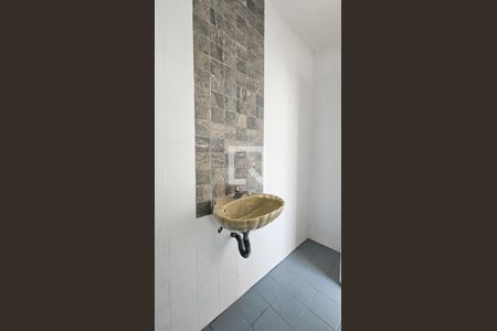 Casa para alugar com 200m², 4 quartos e 2 vagas Casa para alugar com 200m², 4 quartos e 2 vagasBanheiro 2