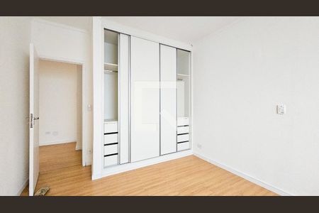 Casa para alugar com 200m², 4 quartos e 2 vagas Casa para alugar com 200m², 4 quartos e 2 vagasSuite 1