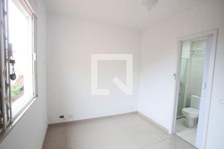 Casa de condomínio à venda com 122m², 2 quartos e 4 vagasQuarto Suíte 2