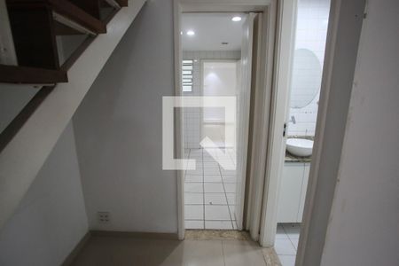 Casa de condomínio à venda com 122m², 2 quartos e 4 vagasCorredor