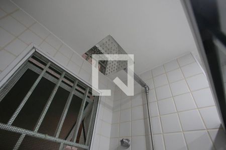 Casa de condomínio à venda com 122m², 2 quartos e 4 vagasBanheiro Social