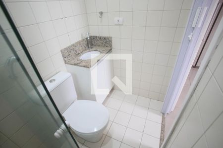 Casa de condomínio à venda com 122m², 2 quartos e 4 vagasBanheiro da Suíte 2