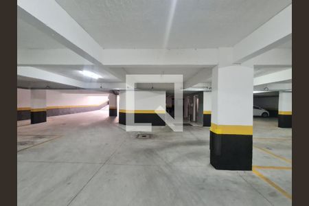 Apartamento à venda com 99m², 2 quartos e 2 vagas Apartamento à venda com 99m², 2 quartos e 2 vagasGaragem