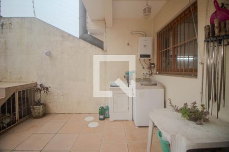 Casa à venda com 115m², 3 quartos e 2 vagas Casa à venda com 115m², 3 quartos e 2 vagasÁrea de Serviço