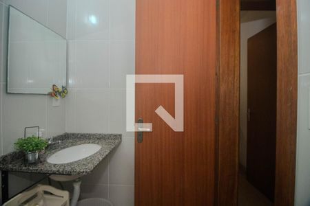 Casa à venda com 115m², 3 quartos e 2 vagas Casa à venda com 115m², 3 quartos e 2 vagasBanheiro Social