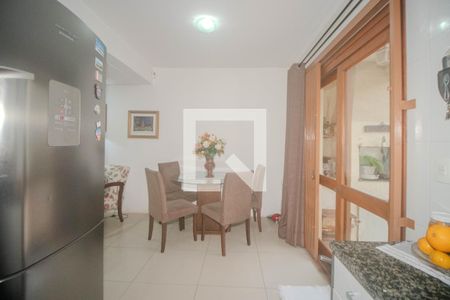 Casa à venda com 115m², 3 quartos e 2 vagas Casa à venda com 115m², 3 quartos e 2 vagasCozinha