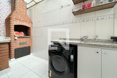 Apartamento à venda com 104m², 2 quartos e 2 vagasÁrea de Serviço e Churrasqueira 