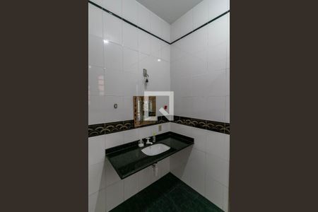 Casa à venda com 275m², 3 quartos e 4 vagasBanheiro