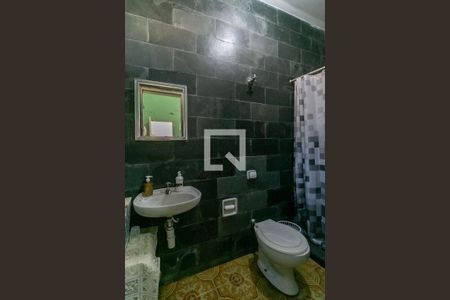 Casa à venda com 275m², 3 quartos e 4 vagasBanheiro de Serviço