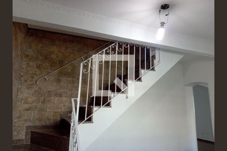 Casa à venda com 234m², 4 quartos e 3 vagasFoto 01