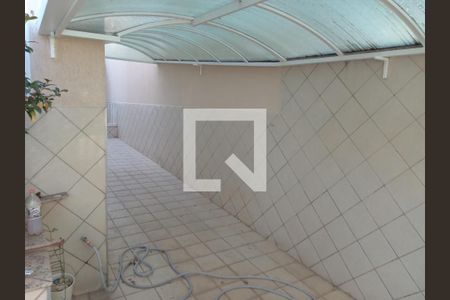 Casa à venda com 234m², 4 quartos e 3 vagasFoto 01