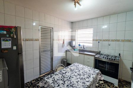 Casa à venda com 170m², 2 quartos e 2 vagas Casa à venda com 170m², 2 quartos e 2 vagasCozinha