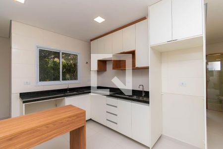 Apartamento para alugar com 45m², 2 quartos e sem vaga Apartamento para alugar com 45m², 2 quartos e sem vagaCozinha e Área de Serviço
